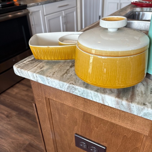 7 piece dinnerware set called Franciscan Discovery Topaz - Picture 6 of 9